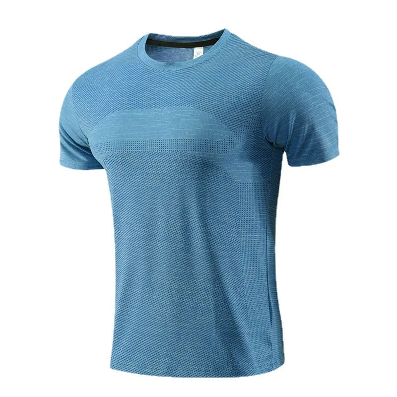 2025 Summer Running T-Shirts for Men High Quality Oversize Tees Breathable Fabric Basketball Soccer Workouts All Day Comfort