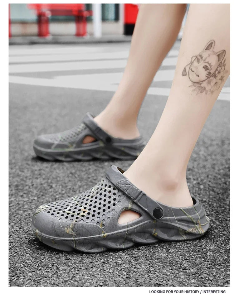 Men Summer Slippers thick Sole Mens clogs Sandals Hollow Breathable Flip Flops sandals Shoes Fashion Beach Slippers