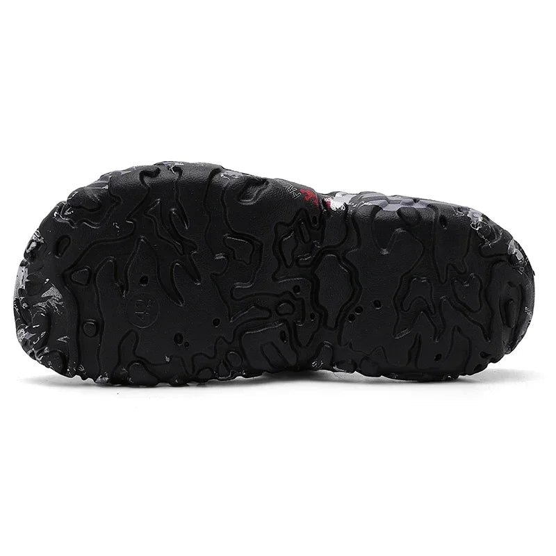 Plus Size 47 Summer Men Sandals Clogs Outdoor Garden Clogs Hole Shoes Male Casual Shoes Water Shoes Comfort Home Soft Slippers