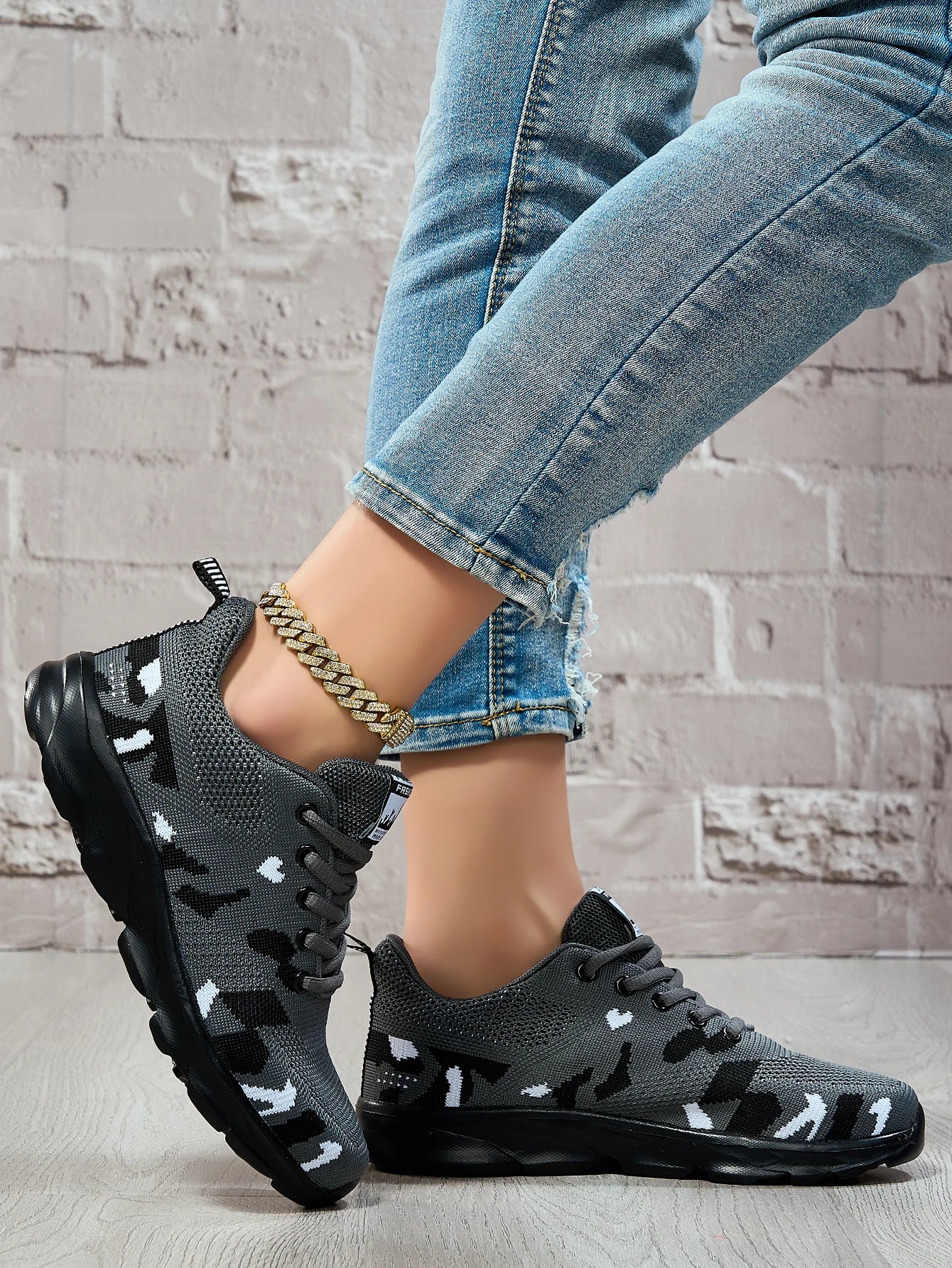 Women's running shoes, lightweight mesh fabric, breathable, casual and comfortable flat soft tennis shoes, sports shoes