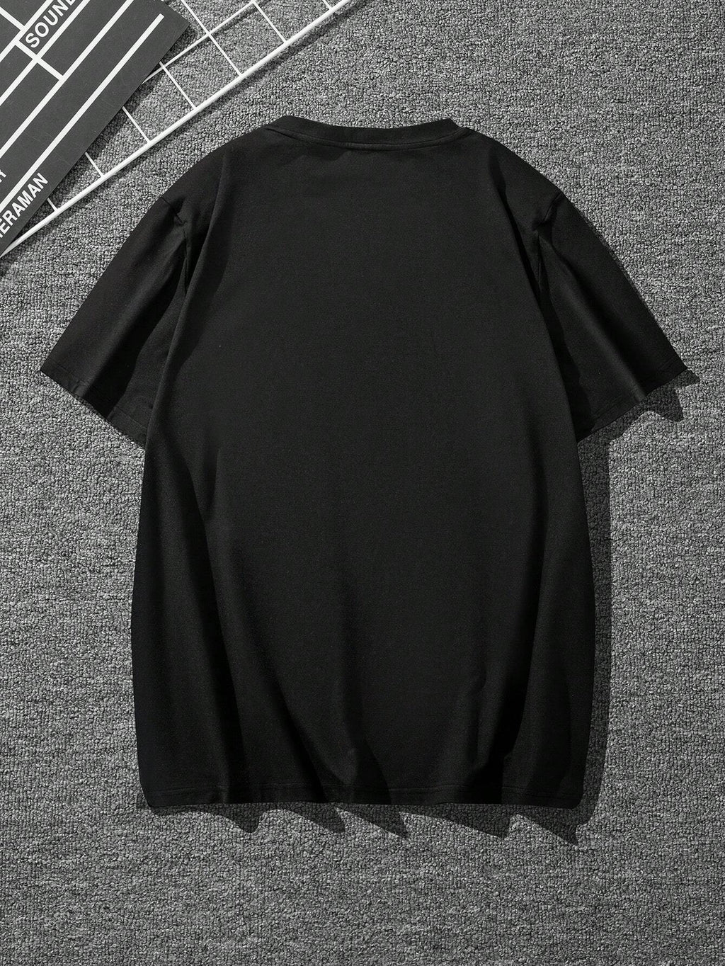 Manfinity LEGND Men Letters and Cross Print round Neck Short Sleeve Casual T-Shirt, Boyfriend Gift, for Work