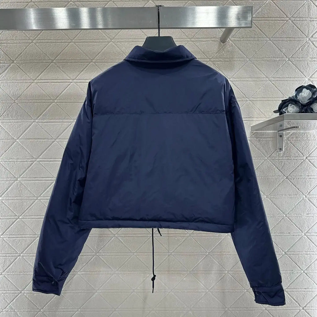 The new autumn and winter lapel cotton-padded jacket for women is a trendy short cotton-padded jacket with thickened warmth