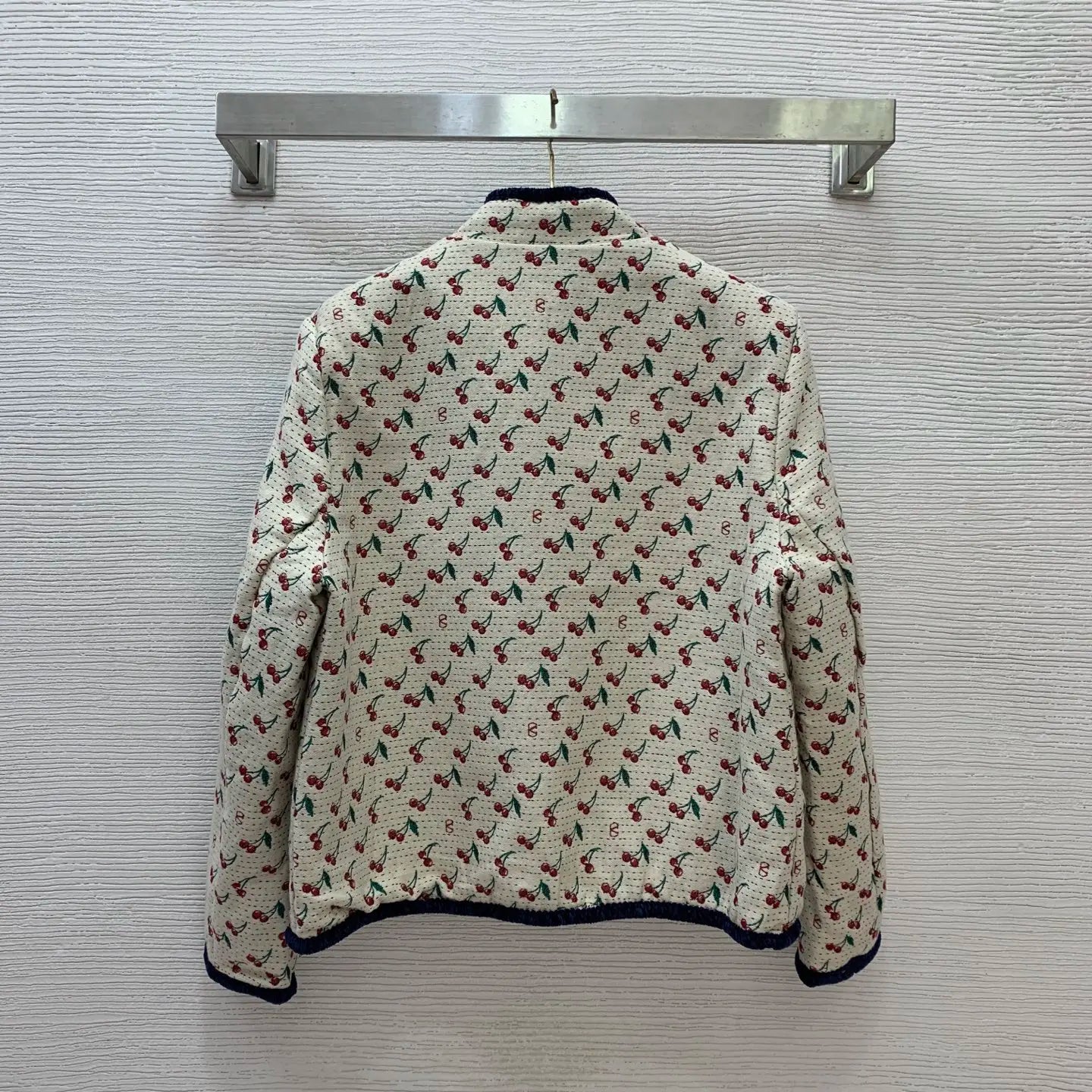 2025 autumn and winter women's thick cotton velvet contrasting color edging cherry jacquard button up collar jacket SU173