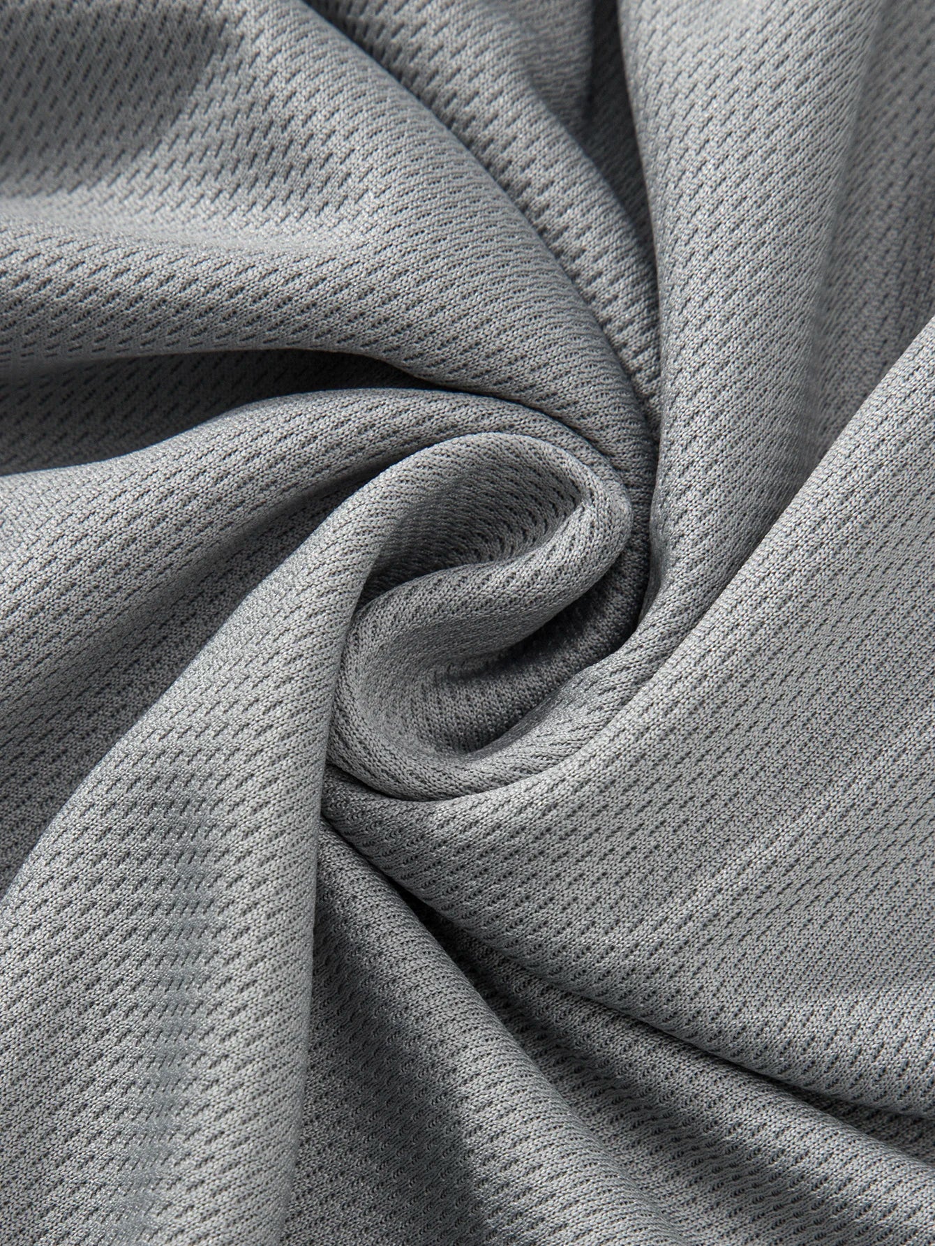 4-piece men's sports basketball shorts made of moisture wicking fabric with drawstring waist and pockets loose summer sportswear