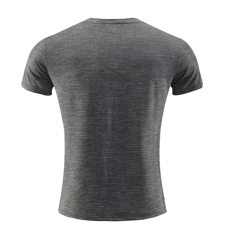 2025 Summer Running T-Shirts for Men High Quality Oversize Tees Breathable Fabric Basketball Soccer Workouts All Day Comfort