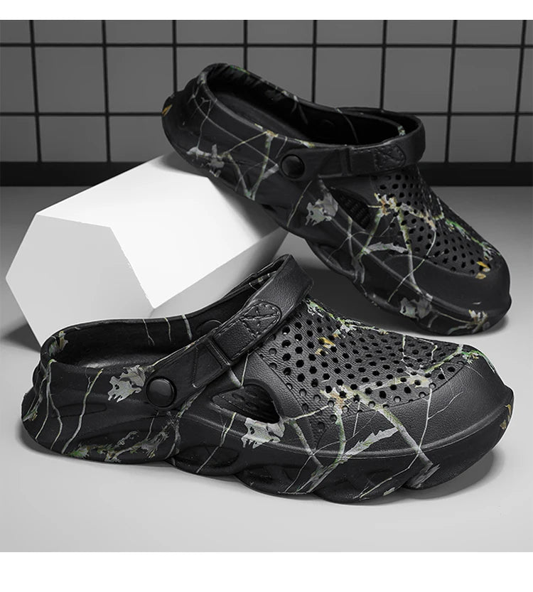 Men Summer Slippers thick Sole Mens clogs Sandals Hollow Breathable Flip Flops sandals Shoes Fashion Beach Slippers