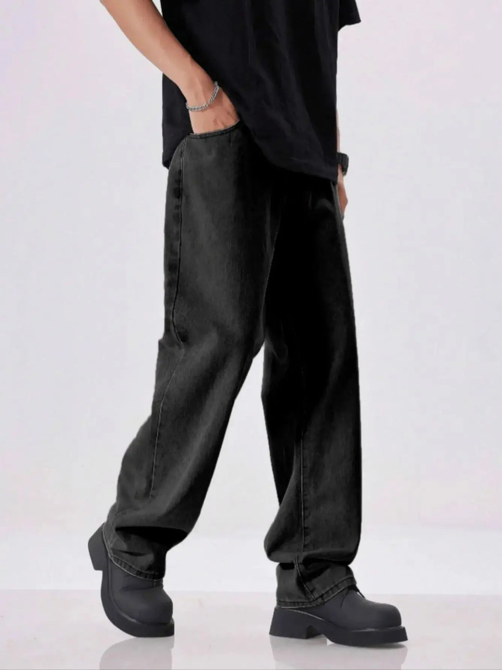 Men's Straight-Leg Business Jeans in Black with Five Pockets and Slim Mid-Rise Professional Versatility