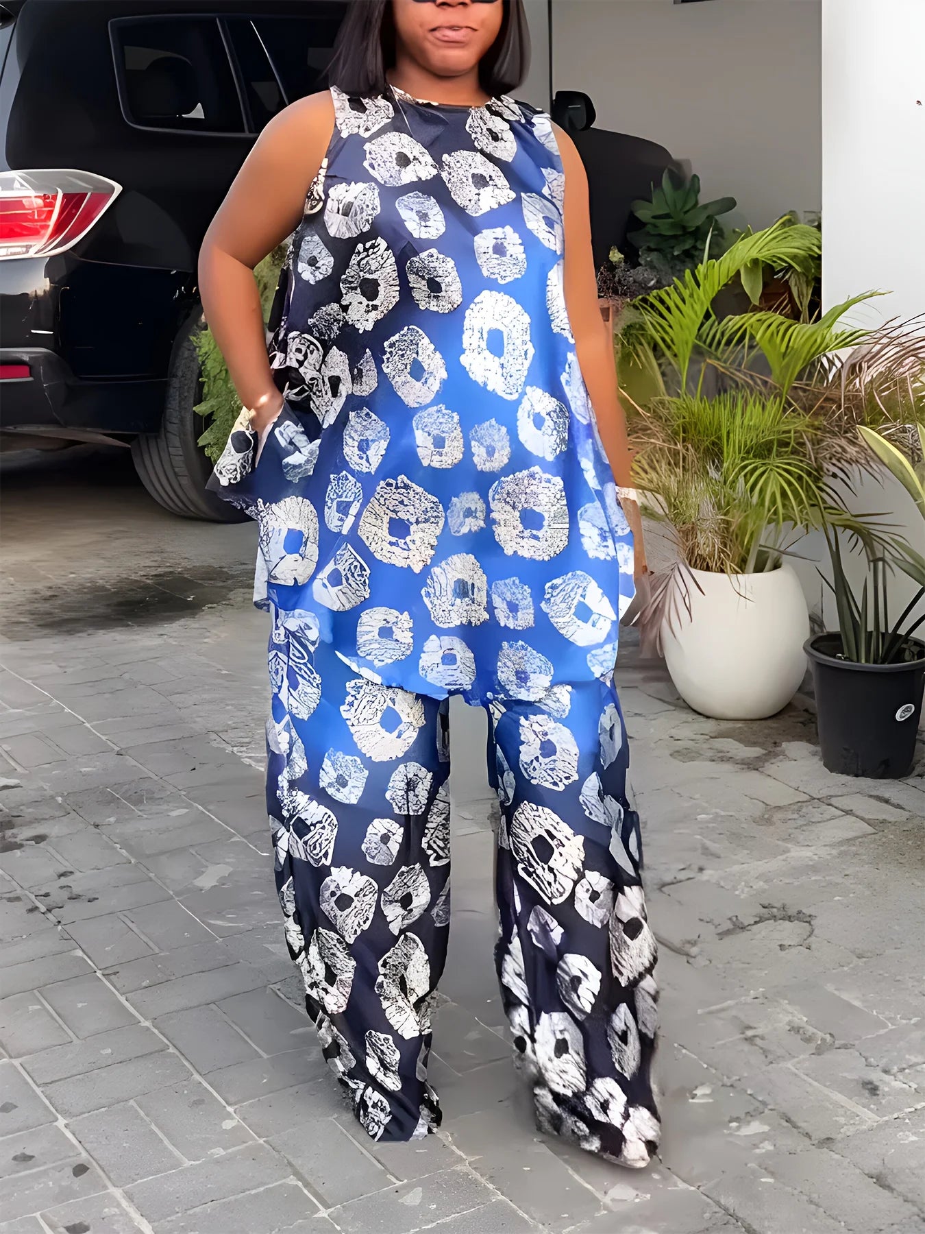 Trendy European And American Style Casual Tank Top And Pants Set, Satin Material, Perfect For Summer.