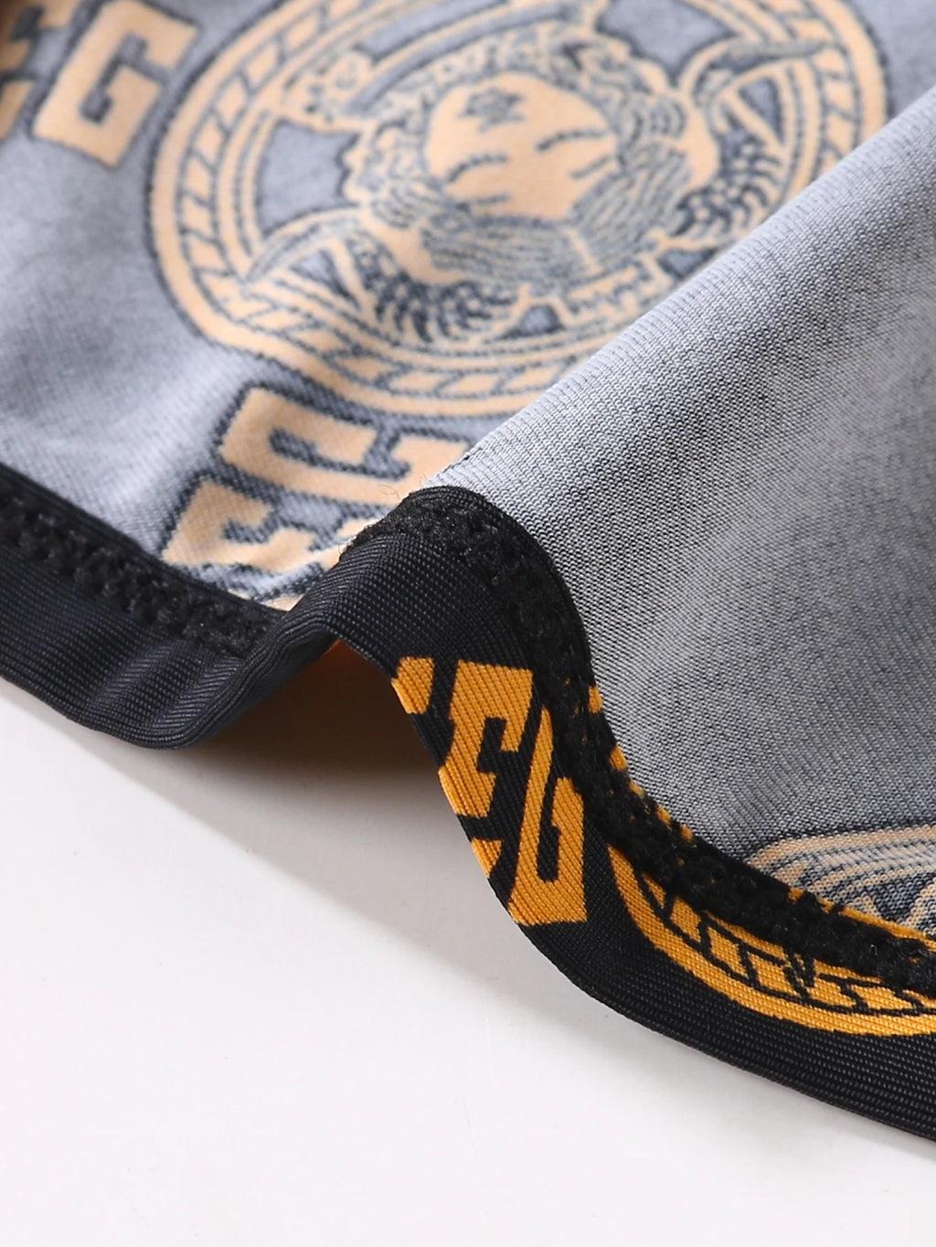 Light Luxury Gold Belt Men's ice silk briefs summer thin anti-bacterial crotch shorts head 6 combination