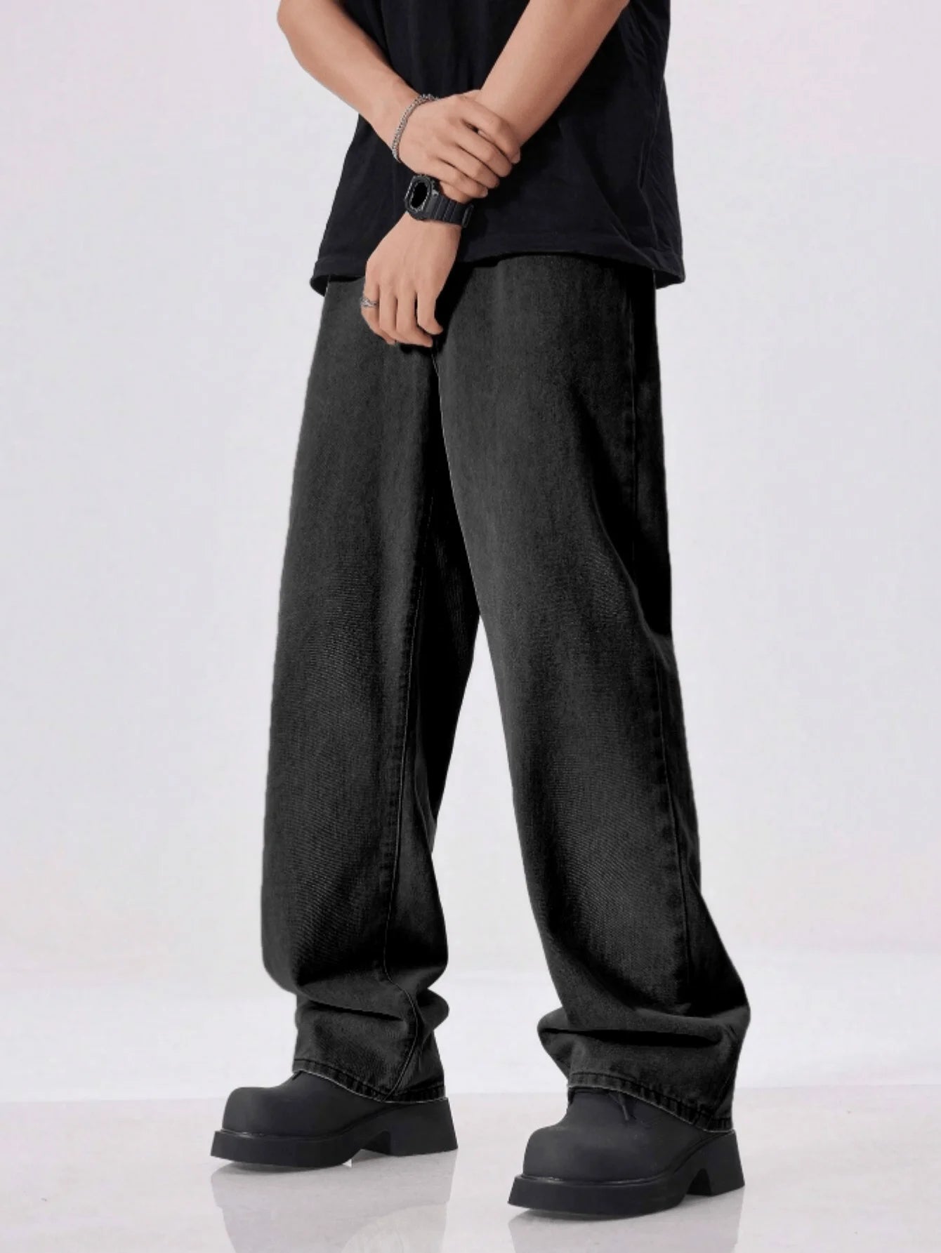Men's Straight-Leg Business Jeans in Black with Five Pockets and Slim Mid-Rise Professional Versatility