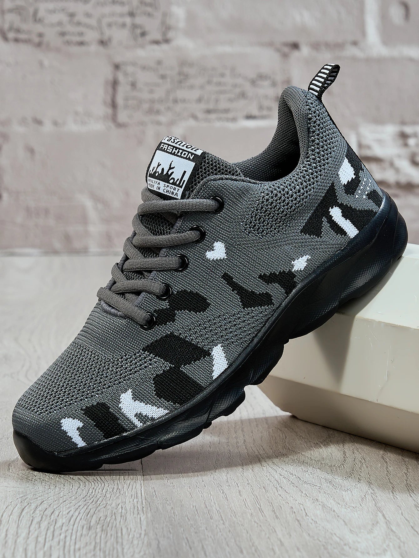 Women's running shoes, lightweight mesh fabric, breathable, casual and comfortable flat soft tennis shoes, sports shoes