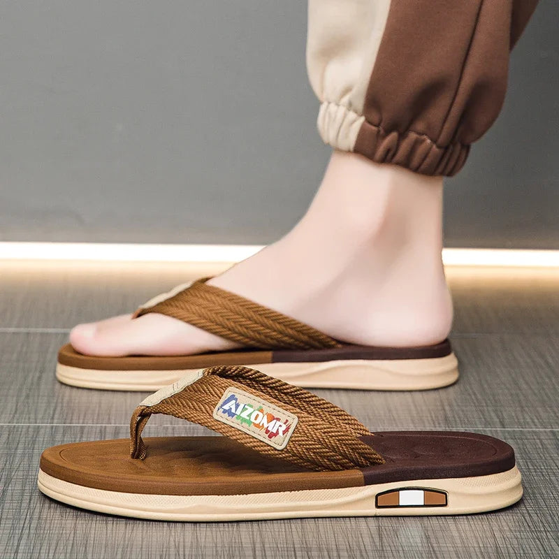 The 2025 new flip-flops for men are suitable for summer outdoor wear. They are anti-slip beach soft-soled flip-flops for men, wh