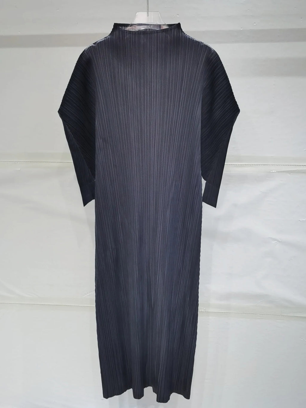 Miyake Pleats Batwing Sleeve Pleated Long Dress Korean High Fashion Causal Elegant Women Designer Clothing