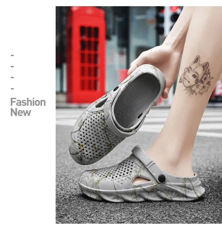 Men Summer Slippers thick Sole Mens clogs Sandals Hollow Breathable Flip Flops sandals Shoes Fashion Beach Slippers